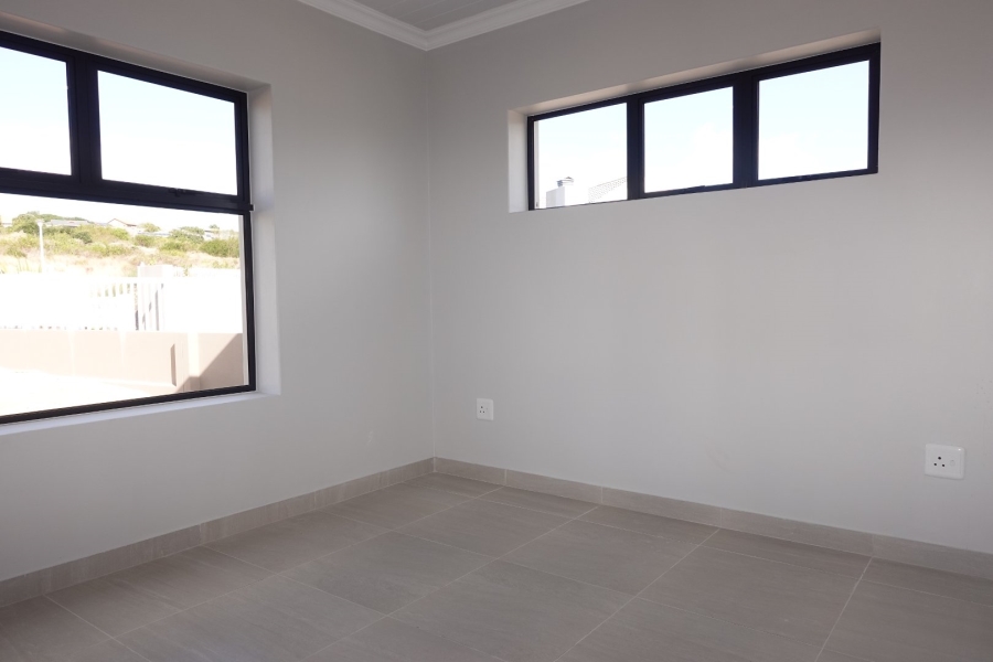 3 Bedroom Property for Sale in Reebok Western Cape